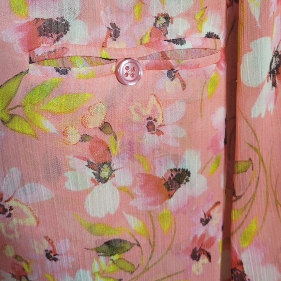 KUT from the kloth large sheer floral blouse button down ajustable sleeve length - Picture 3 of 7